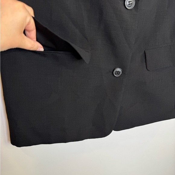 STUDIO TOMBOY Notched-Lapels Short-Sleeve Blazer - Picture 8 of 13